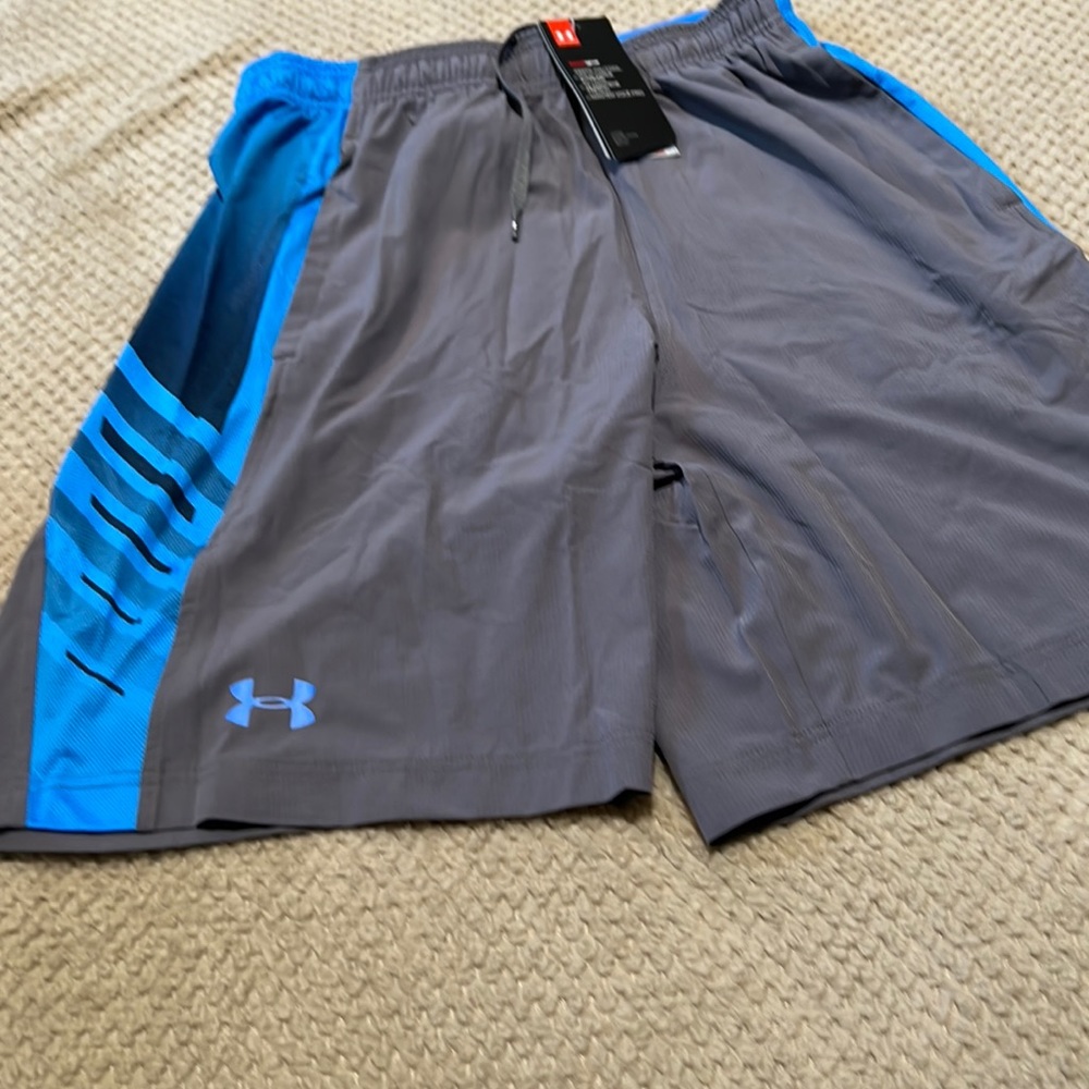 New Under Armour loose fit shorts